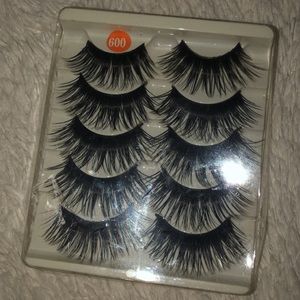 false lashes